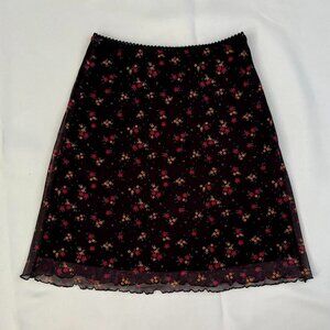 PrettyLittleThing Women's Black Floral Mesh Mini Skirt - Size 0